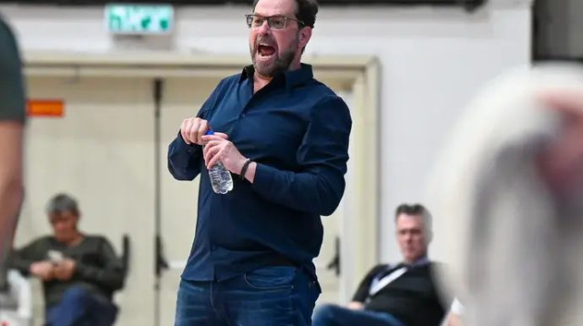 ממשיך בשני תפקידיו האחרים. דרוקר (צילום: ברני ארדוב)