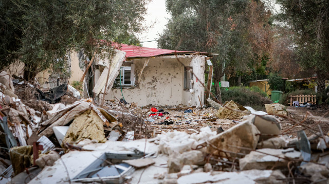 קיבוץ רעים לאחר הטבח (צילום: יוסי זמיר, פלאש 90)