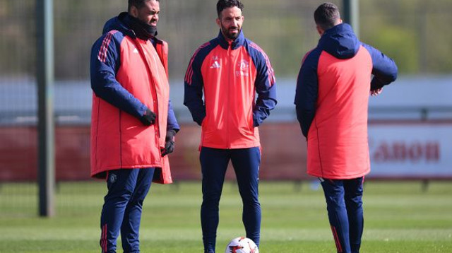 אמורים באימון יונייטד (צילום: Ben Roberts Photo)