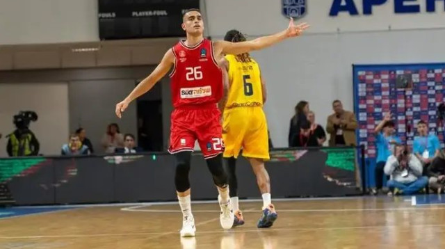 יעשה היסטוריה באדום? ים מדר פתח היטב את המשחק הראשון בסדרה (צילום: אתר רשמי, הפועל "שלמה" תל אביב)