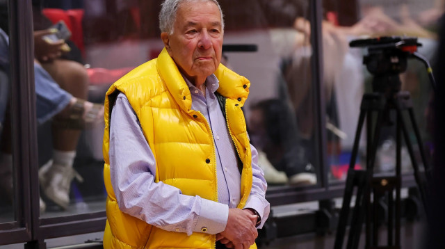 יו"ר מכבי תל אביב שמעון מזרחי (צילום: מאור אלקסלסי)