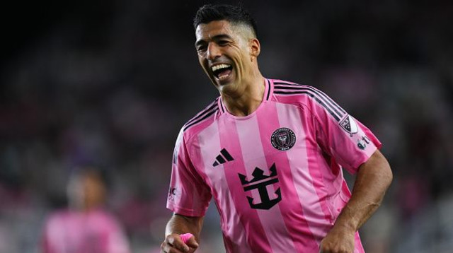 לואיס סוארס והנשק הלא סודי שלו (צילום: Rich Storry)