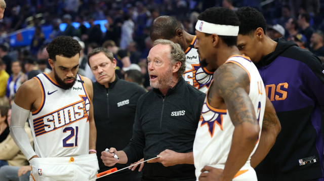 מאמן פיניקס מייק בודנהולצר (צילום: GettyImages)