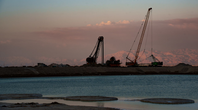 חוף ים המלח (צילום: יניב נדב, פלאש 90)
