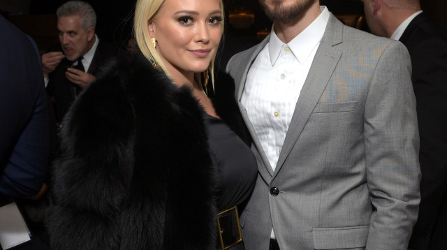 מת'יו קומה והילארי דאף (צילום: gettyimages)