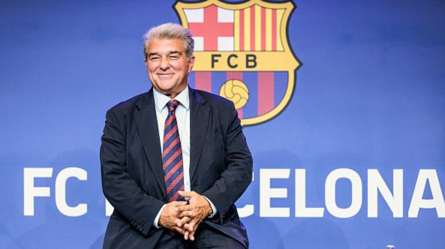 לאפורטה. לא יכול להסתיר את השמחה (צילום: AFP7)