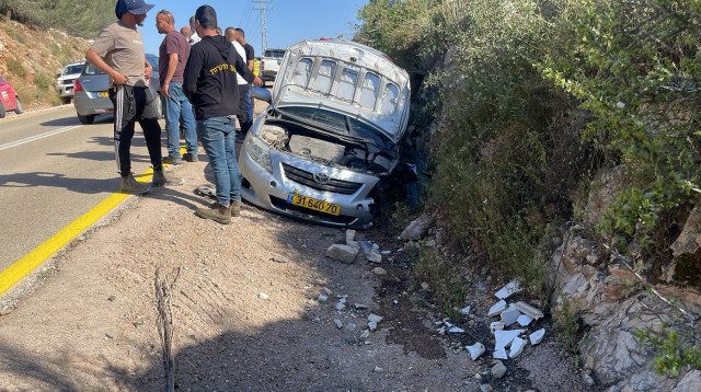 הרכב שהדרדר לצד הכביש במשגב (צילום: תיעוד מבצעי מד"א)