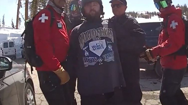 כוכב "החוש השישי" היילי ג'ואל אוסמנט נעצר בחופשת סקי (צילום: צילום מסך)