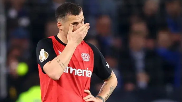 לברקוזן תישאר בלי כלום? גרניט ג'אקה (צילום: רויטרס)