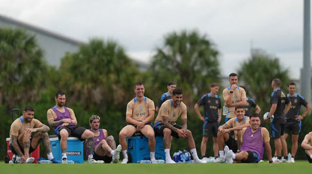 שחקני נבחרת ארגנטינה באימון (צילום: Gettyimages)