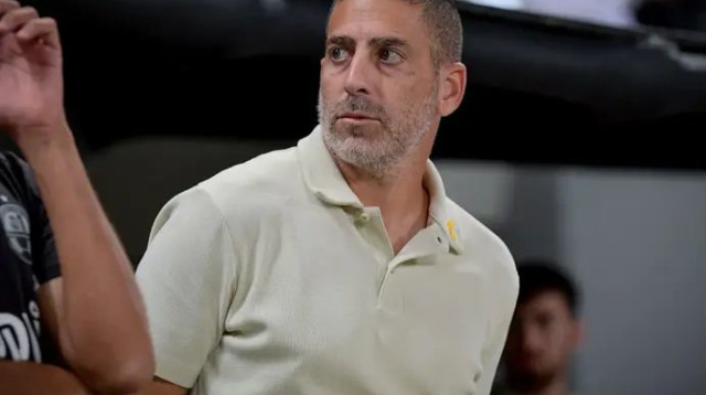 סגל מגוון לרשותו. רן קוז'וך (צילום: אריאל שלום)