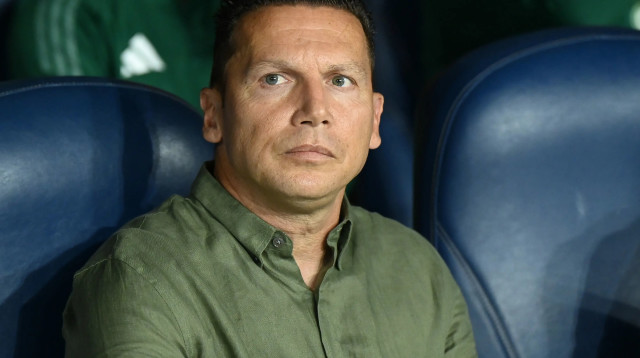 ברק בכר מאמן מכבי חיפה (צילום: ברני ארדוב)