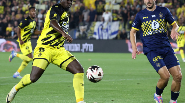 מיירון ג'ורג', בית"ר ירושלים לצד נמניה סטואיץ', מכבי תל אביב (צילום: דני מרון)