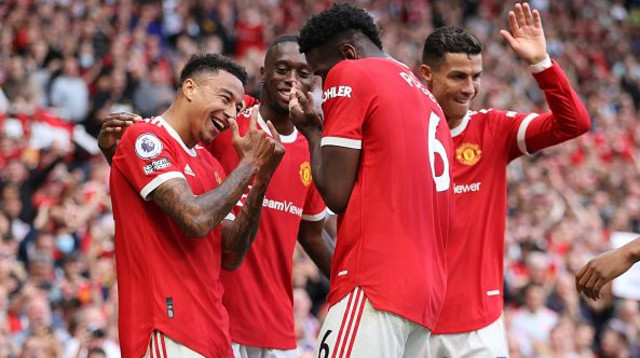 שחקני מנצ'סטר יונייטד (צילום: Clive Brunskill)