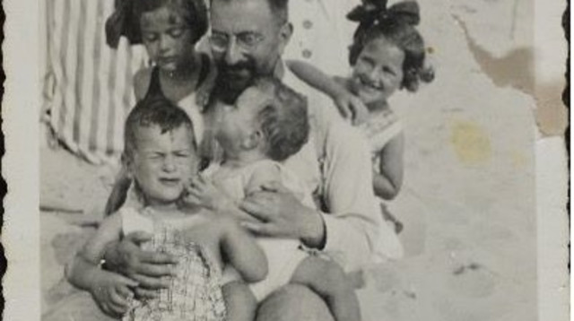 משפחת דסברג (צילום: יד ושם)