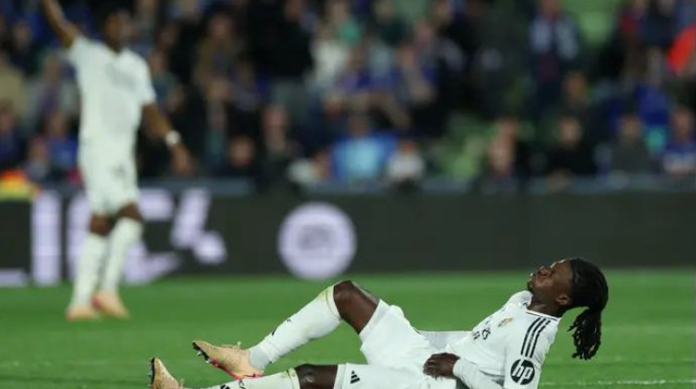 יחלים בזמן? קמאבינגה (צילום: רויטרס)