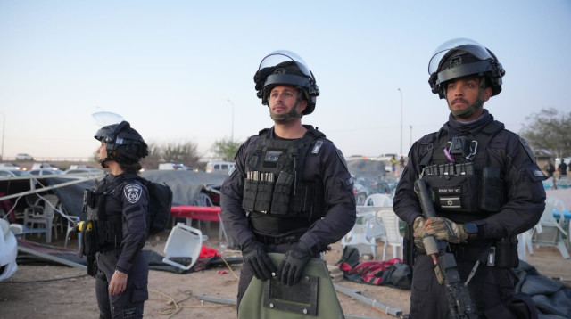 מבצע המשטרה (צילום: דוברות המשטרה)