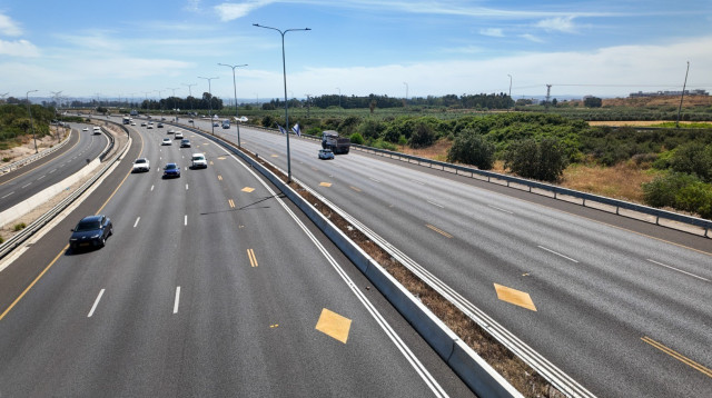 כביש 5 (צילום: סטודיו ג'יני עבור נתיבי ישראל)