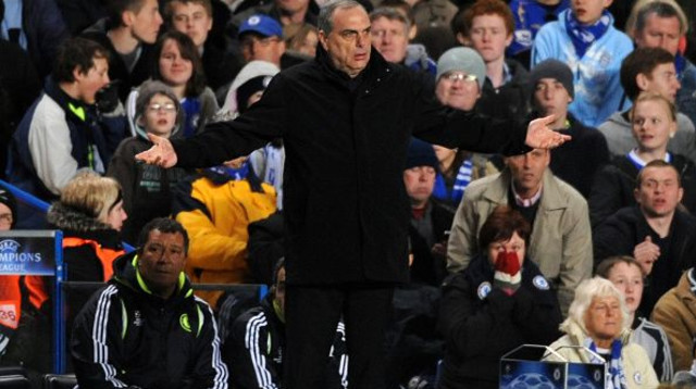 אברהם גרנט בימיו בצ'לסי (צילום: Etsuo Hara)