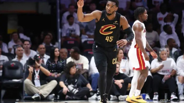 פערי רמות עצומים. דונובן מיטשל (צילום: GettyImages, Megan Briggs)