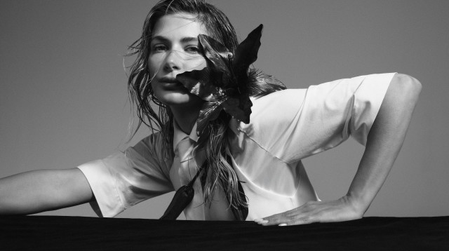 מירן בוזגלו בצילומים לקולקציה החדשה לרנואר (צילום: עדי שנפיק)