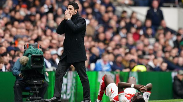 ארטטה מתוסכל (צילום: Zac Goodwin - PA Images)