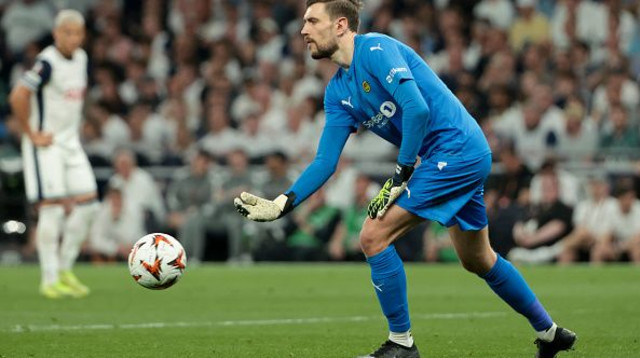 ניקיטה חייקין (צילום: Jean Catuffe)