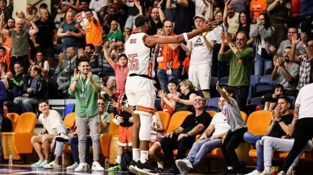 צעד ראשון אל עבר ליגת העל? די ג'יי ברנס (צילום: יעל אמסילי)