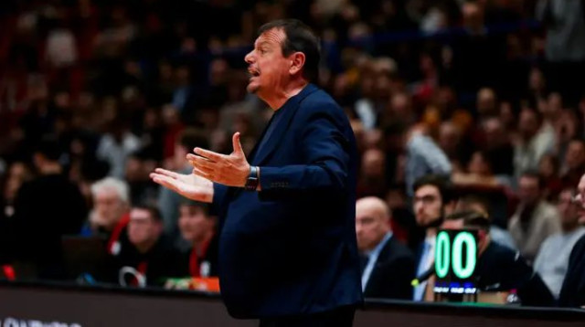 "שיחקנו כדורסל איום ונורא". עתמאן (צילום: GettyImages)