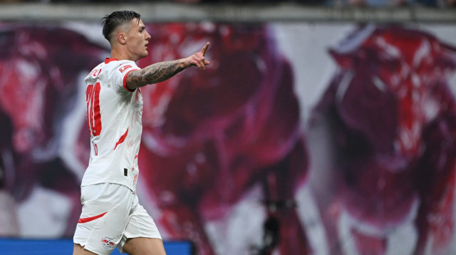 בנימין ששקו שחקן ר.ב. לייפציג חוגג שער (צילום: רויטרס)