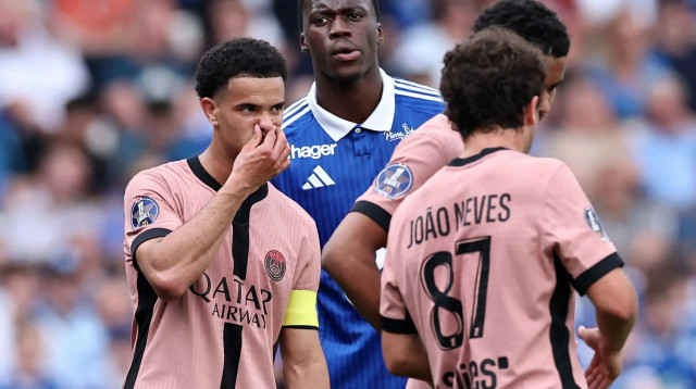 ווארן זאיר-אמרי שחקן פריז סן ז'רמן מאוכזב (צילום: רויטרס)