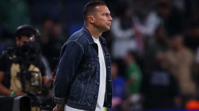 מאמן מכבי חיפה ברק בכר (צילום: מאור אלקסלסי)