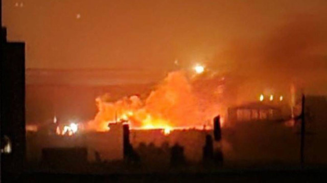 פיצוץ מפעל באיראן (צילום: רשתות ערביות)