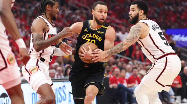 סטפן קרי, גולדן סטייט ווריירס מול יוסטון רוקטס (צילום: רויטרס)