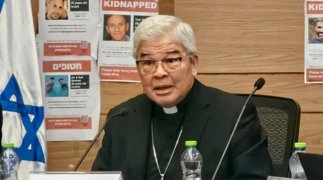 שגריר הוותיקן אדולפו טיטו ילנה, בכנסת (צילום: אברהם בלוך)