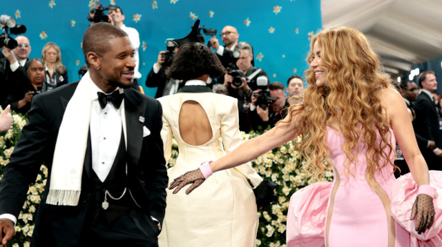 שאקירה ואשר במט גאלה (צילום: רויטרס)