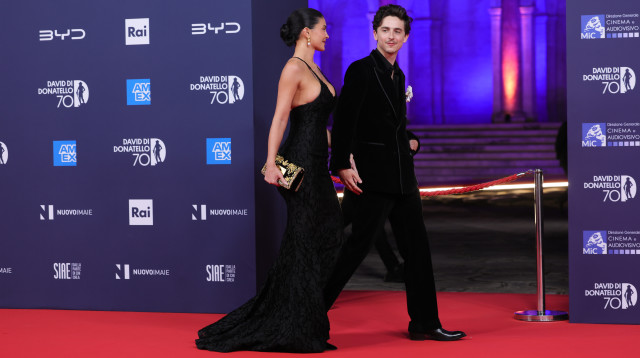 קיילי ג'נר וטימותי שאלאמה (צילום: Vittorio Zunino Celotto/Getty images)