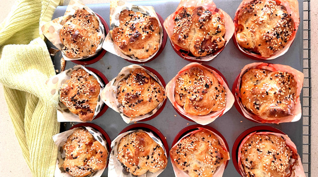 כיסנים במלית חזה עוף (צילום: פסקל פרץ-רובין)