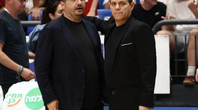 ועכשיו, למשהו אחר לגמרי. איטודיס ועופר ינאי (צילום: דני מרון)