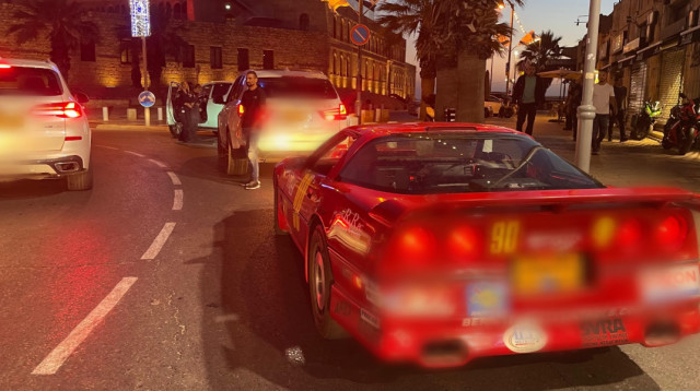 מרוצי הראווה בכיכר השעון ביפו  (צילום: דוברות המשטרה)