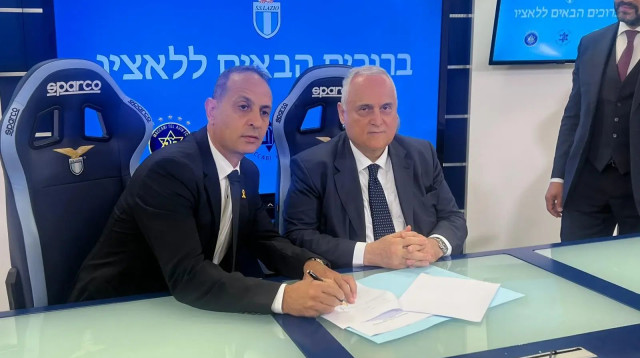 קלאודיו לוטיטו נשיא לאציו עם נאור גלילי מנכ"ל מכבי ישראל (צילום: אתר רשמי, מכבי ישראל ובאדיבות לאציו)