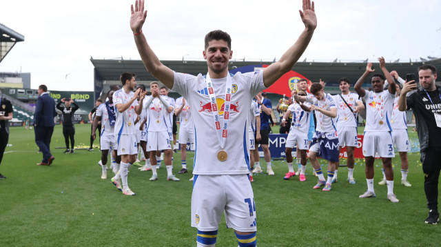 מנור סולומון שחקן לידס יונייטד (צילום: אימג'בנק  GettyImages, MB Media)