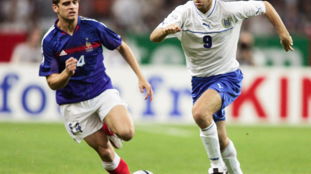 עמרי אפק במדי הנבחרת (צילום: Henri Szwarc/Bongarts/Getty Images)