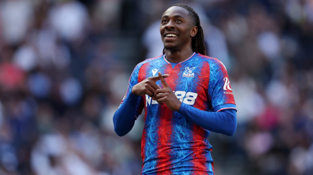 אברצ'י אזה, קריסטל פאלאס (צילום: GettyImages)