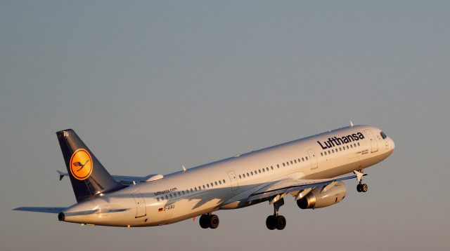 מטוס איירבוס A321 של לופטהנזה. אילוסטרציה (צילום: רויטרס)