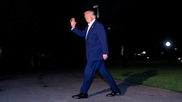 טראמפ בבית הלבן (צילום: רויטרס)