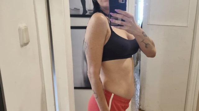 נועה כסיף חושפת בטן הריונית (צילום: צילום מסך אינסטגרם)