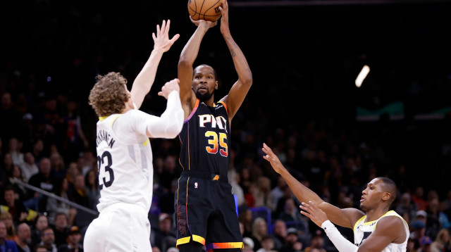 קווין דוראנט, פיניקס סאנס לצד לאורי מרקאנן, יוטה ג'אז (צילום: GettyImages)