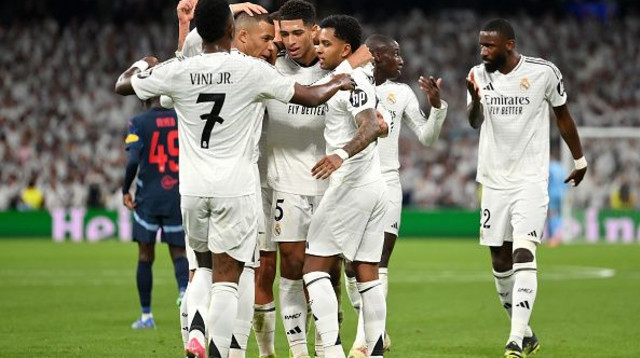 שחקני ריאל מדריד (צילום: Denis Doyle)