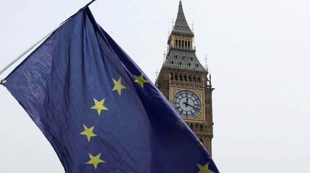דגל האיחוד האירופי בלונדון (צילום: רויטרס)